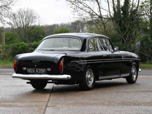 Image 3/40 of Bristol 410 (1968)