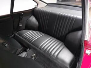 Image 11/15 of BMW 1600 GT (1968)