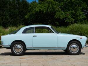 Image 4/50 of Alfa Romeo Giulietta Sprint (1960)