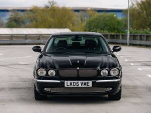 Bild 6/8 von Jaguar XJR (2005)