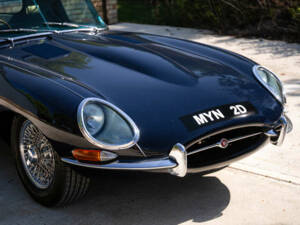 Immagine 8/45 di Jaguar E-Type 4.2 (1966)