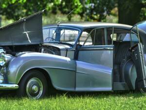 Image 15/50 of Bentley Mark VI Mulliner (1951)