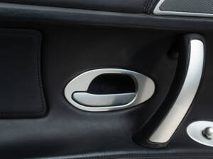 Image 27/53 of BMW Z8 (2001)