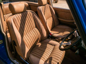 Image 23/49 de Triumph Stag (1977)