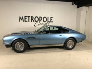 Bild 2/27 von Aston Martin DBS V8 (1971)