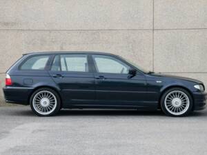 Immagine 2/33 di ALPINA B3 3.3 Allrad Touring (2002)