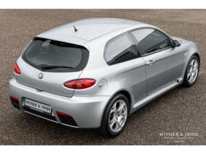 Image 3/31 of Alfa Romeo 147 3.2 GTA (2003)