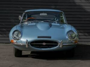 Image 4/50 of Jaguar E-Type 3.8 Flat Floor (1961)