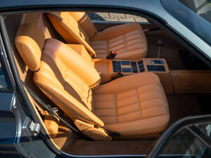 Image 21/36 de Ferrari 328 GTB (1986)