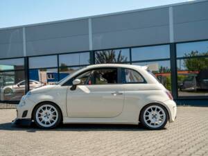 Bild 3/31 von Abarth 695 Assetto Corse Evoluzione (2013)