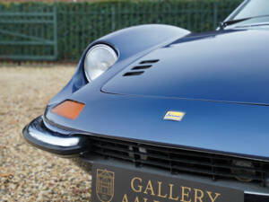 Image 26/50 de Ferrari Dino 246 GT (1972)