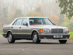 Image 1/50 of Mercedes-Benz 300 SE (1990)