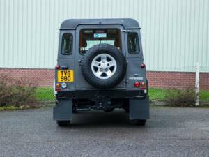 Bild 9/50 von Land Rover Defender 90 (2013)