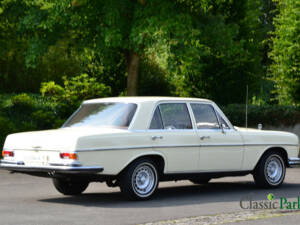 Image 5/49 of Mercedes-Benz 280 SE 3,5 (1972)