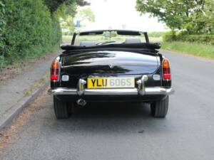 Image 6/17 of MG MGB (1978)