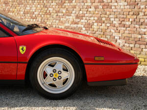 Image 22/50 of Ferrari 328 GTS (1989)