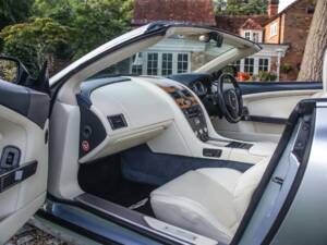 Bild 3/30 von Aston Martin DB 9 Volante (2006)