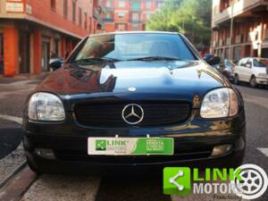 Image 2/10 of Mercedes-Benz SLK 200 Kompressor (1998)