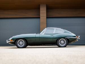 Bild 34/50 von Jaguar E-Type 4.2 (1965)