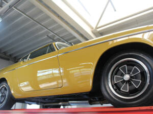 Image 11/50 of Volvo 1800 E (1971)