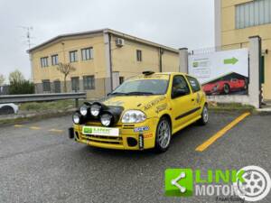 Image 2/10 of Renault Clio II 2.0 16V Sport (2000)