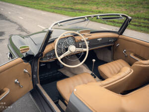 Image 12/19 of Mercedes-Benz 190 SL (1955)