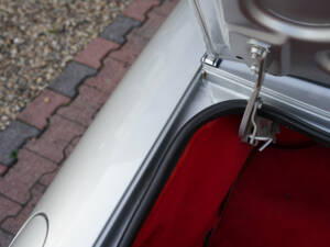 Bild 42/50 von Alfa Romeo 2.0 Spider QV (1987)
