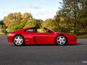 Image 16/33 of Ferrari 348 TS (1993)