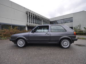 Afbeelding 3/55 van Volkswagen Golf Mk II 1.3 (1991)