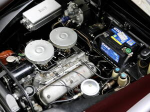 Bild 26/31 von BMW 502 - 3,2 Liter Super (1960)