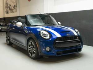 Imagen 24/47 de Mini Cooper S (2019)