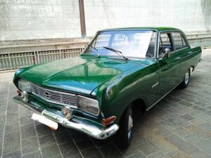 Image 1/6 of Opel Rekord 1700 (1976)