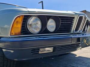 Bild 24/50 von BMW 745i (1982)