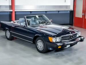 Immagine 5/7 di Mercedes-Benz 380 SL (1982)