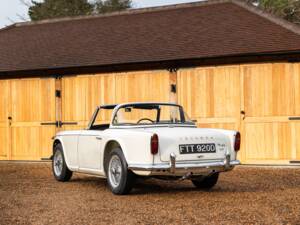 Image 43/50 of Triumph TR 4A (1966)