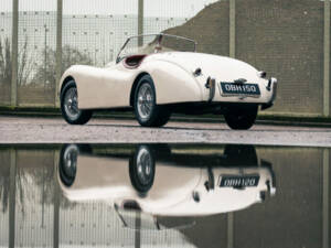 Imagen 12/43 de Jaguar XK 120 OTS (1951)