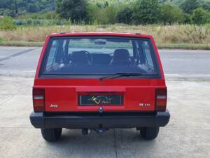 Image 5/42 of Jeep Cherokee 2.8L V6 (1985)