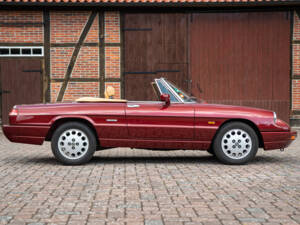 Image 15/42 of Alfa Romeo 2.0 Spider (1990)