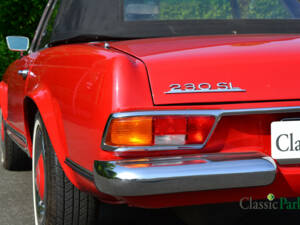 Immagine 42/50 di Mercedes-Benz 230 SL (1964)