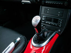 Image 21/47 of Porsche 911 Turbo S (2006)