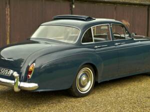 Image 9/50 of Bentley S 3 Continental Flying Spur (1963)