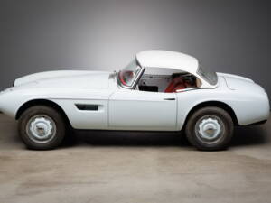 Image 7/50 of BMW 507 (1957)
