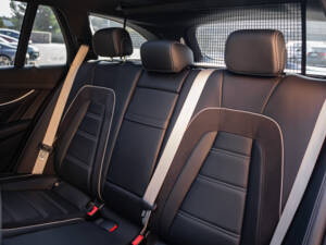 Bild 24/28 von Mercedes-Benz AMG E 63 S 4MATIC+ T (2017)