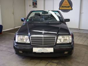 Bild 31/34 von Mercedes-Benz E 500 (1995)