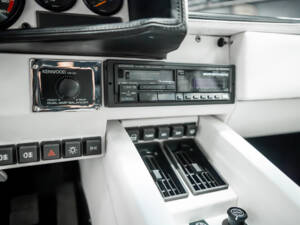 Image 22/50 of Lamborghini Countach LP 5000 S QV (1988)
