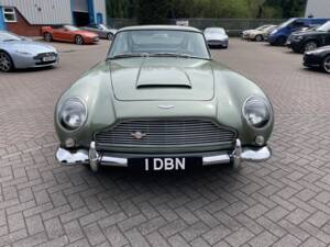 Image 2/16 of Aston Martin DB 5 (1963)