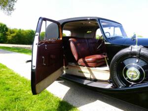 Rolls-Royce 25/30 HP Fixed Head Coupé (FHC) James Young 1936
