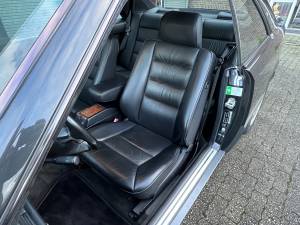Image 23/68 of Mercedes-Benz 320 CE (1993)