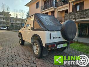 Image 3/10 of Suzuki SJ 413 (1985)