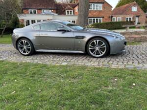 Afbeelding 43/49 van Aston Martin V12 Vantage (2009)